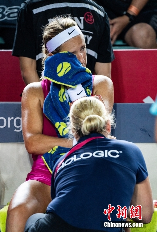 据现场人士 据现场人士